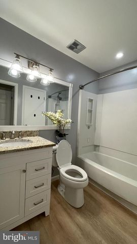 6002 RABBIT HILL CT, Centreville, VA 20121