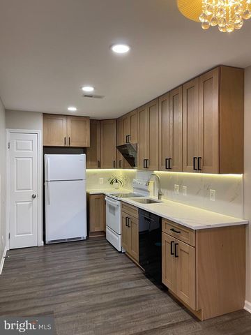 6002 RABBIT HILL CT, Centreville, VA 20121