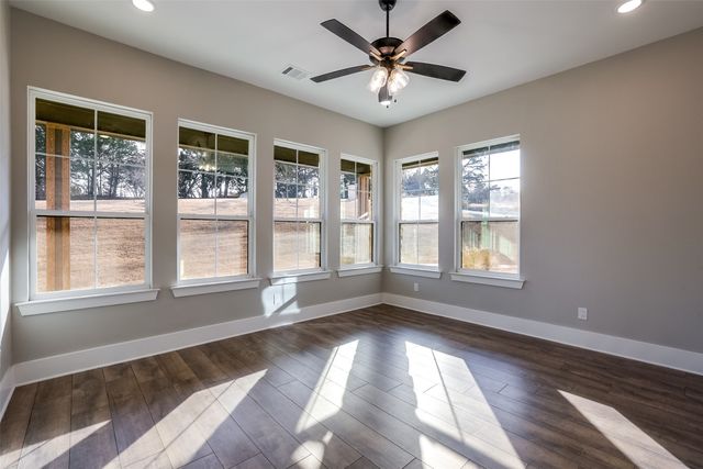 4031 Waters Edge Drive, Midlothian, TX 76065