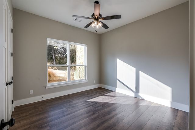 4031 Waters Edge Drive, Midlothian, TX 76065