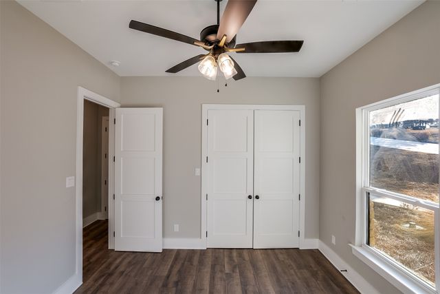 4031 Waters Edge Drive, Midlothian, TX 76065