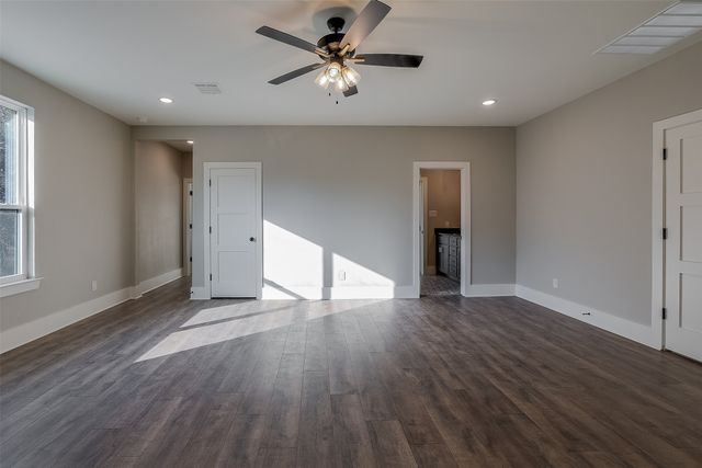 4031 Waters Edge Drive, Midlothian, TX 76065