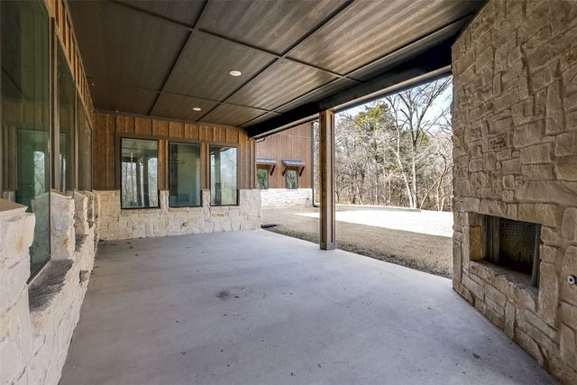 4031 Waters Edge Drive, Midlothian, TX 76065