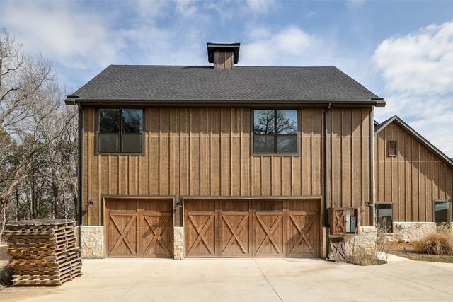 4031 Waters Edge Drive, Midlothian, TX 76065