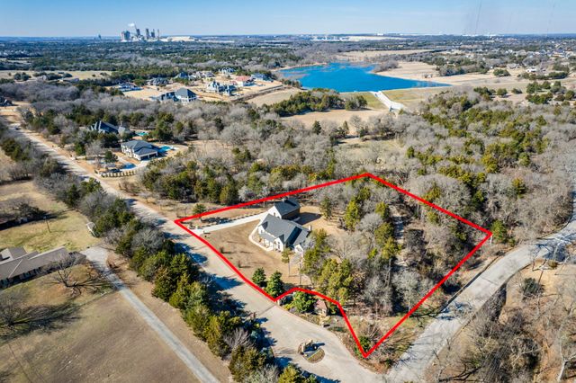 4031 Waters Edge Drive, Midlothian, TX 76065