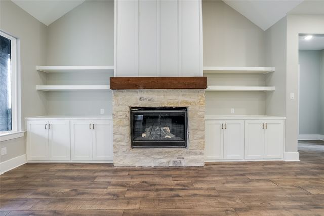 4031 Waters Edge Drive, Midlothian, TX 76065