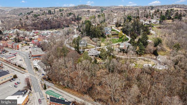 29 HAYWARD HTS, Glen Rock, PA 17327