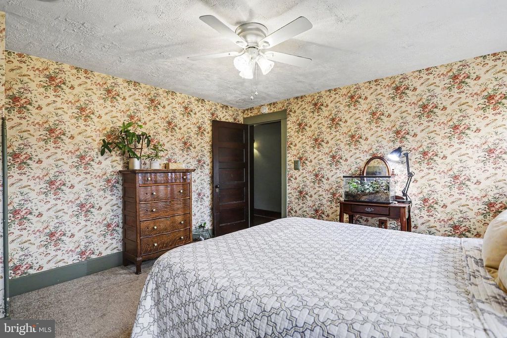 Image 25 of property listing at 29 HAYWARD HTS, Glen Rock, PA 17327