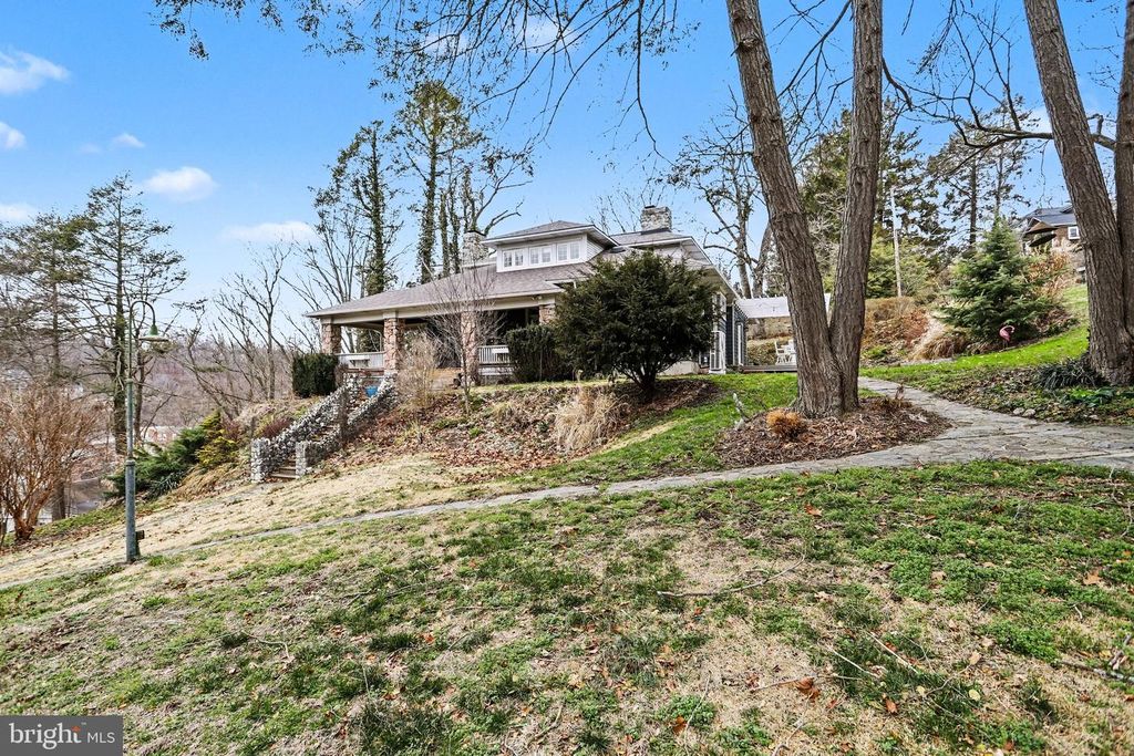 Image 35 of property listing at 29 HAYWARD HTS, Glen Rock, PA 17327