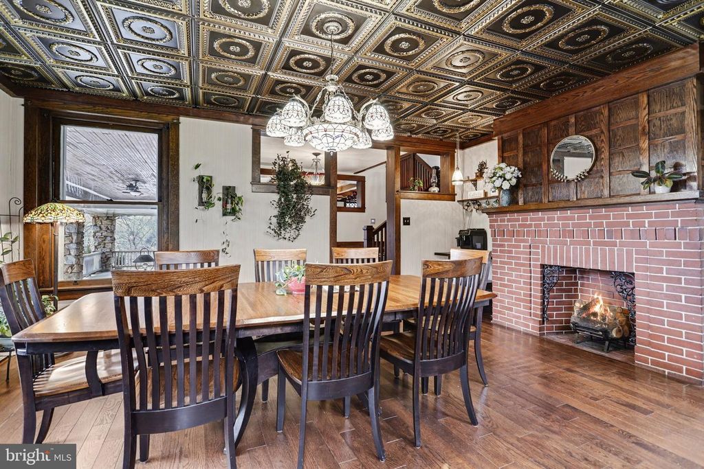 Image 9 of property listing at 29 HAYWARD HTS, Glen Rock, PA 17327