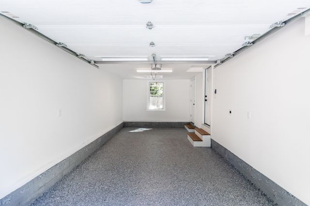 888 Phinneys Ln, Barnstable, MA 02632
