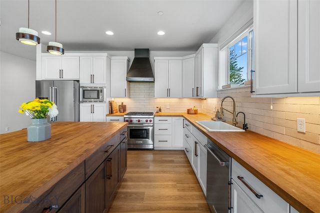 52 Dry Fly Lane, Bozeman, MT 59718