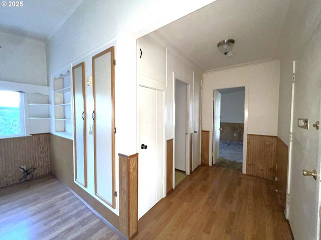 1780 MCPHERSON St, North Bend, OR 97459