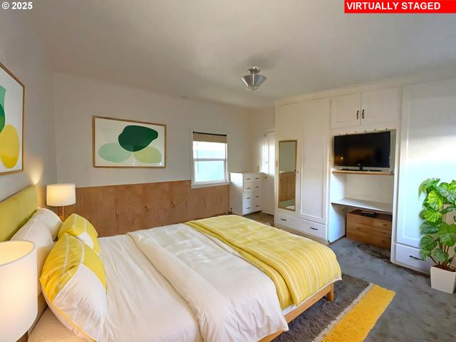 1780 MCPHERSON St, North Bend, OR 97459