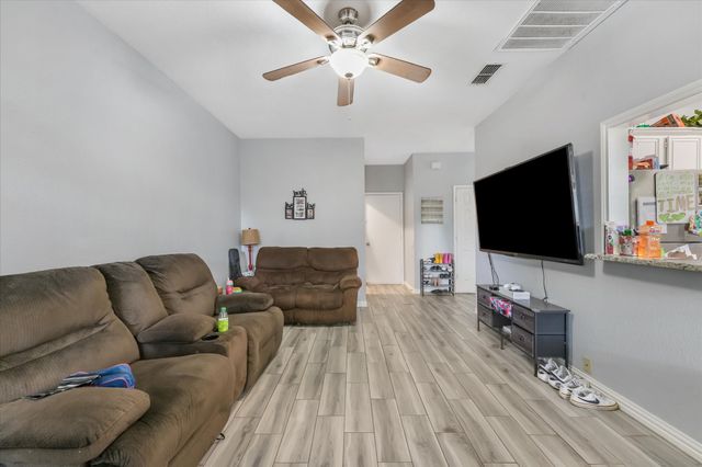 1869 Meyerwood Lane N, Flower Mound, TX 75028