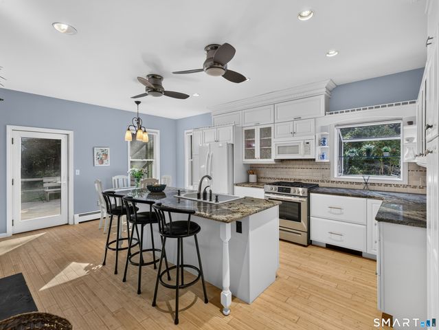 1221 Essex Road, Westbrook, CT 06498