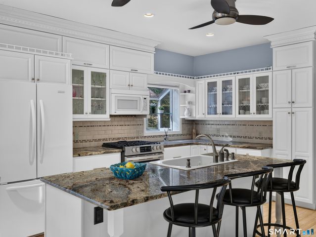 1221 Essex Road, Westbrook, CT 06498