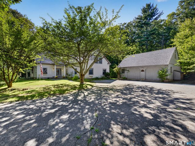 1221 Essex Road, Westbrook, CT 06498