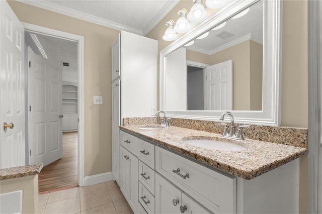 2185 Wenlok Trail NE, Marietta, GA 30066