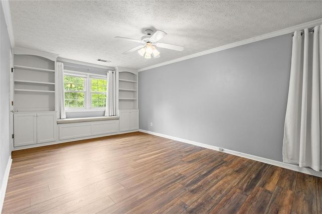 2185 Wenlok Trail NE, Marietta, GA 30066