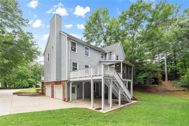 2185 Wenlok Trail NE, Marietta, GA 30066