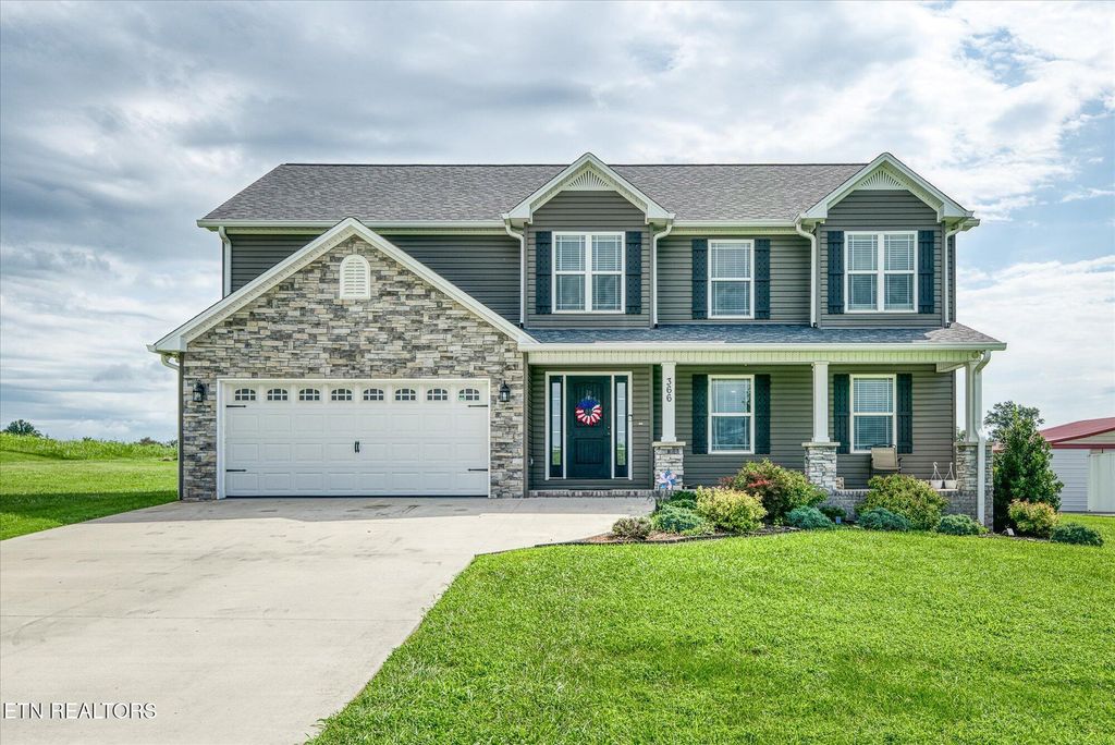 366 S Bunker Hill Rd, Sparta, TN 38583