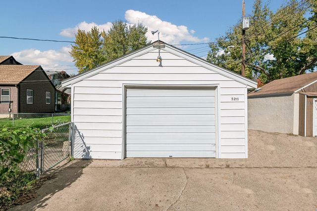 5211 39th Avenue S, Minneapolis, MN 55417