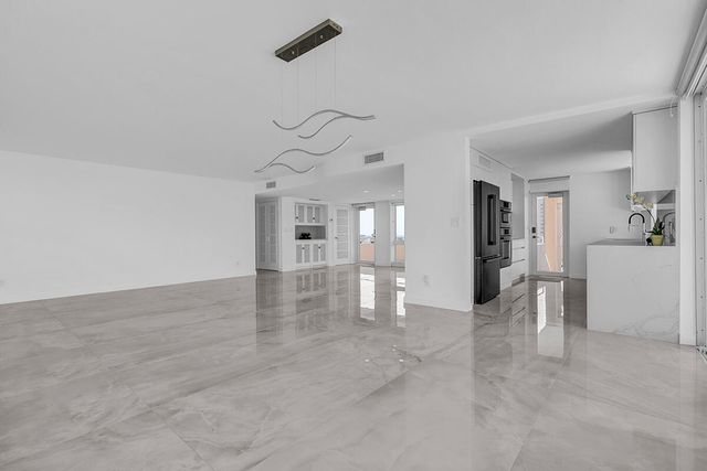 201 N Riverside Drive 802, Pompano Beach, FL 33062