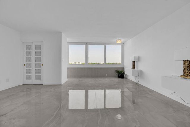 201 N Riverside Drive 802, Pompano Beach, FL 33062