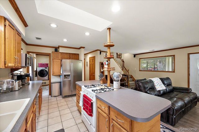 4550 Independence Drive, Independence Charter Township, MI 48346
