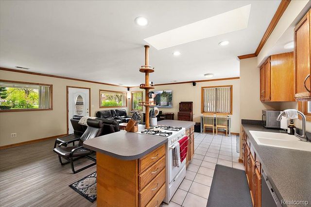4550 Independence Drive, Independence Charter Township, MI 48346
