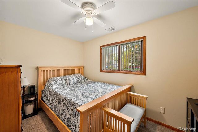 4550 Independence Drive, Independence Charter Township, MI 48346