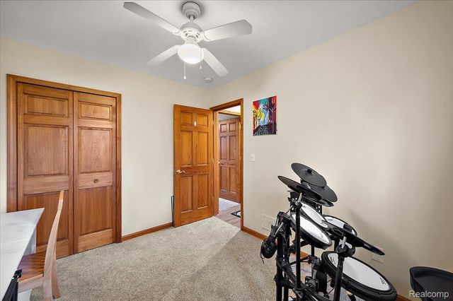4550 Independence Drive, Independence Charter Township, MI 48346