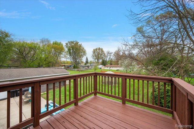 4550 Independence Drive, Independence Charter Township, MI 48346