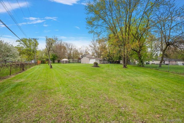 4550 Independence Drive, Independence Charter Township, MI 48346