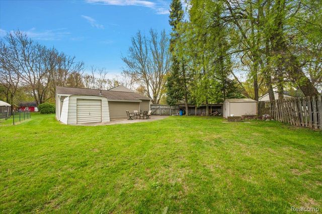 4550 Independence Drive, Independence Charter Township, MI 48346