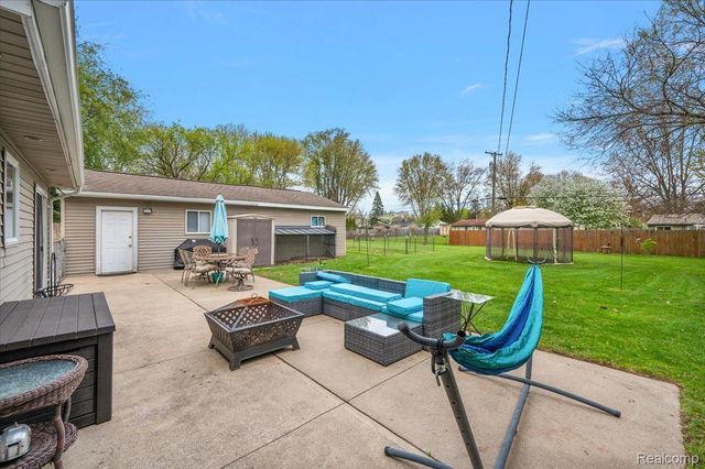 4550 Independence Drive, Independence Charter Township, MI 48346