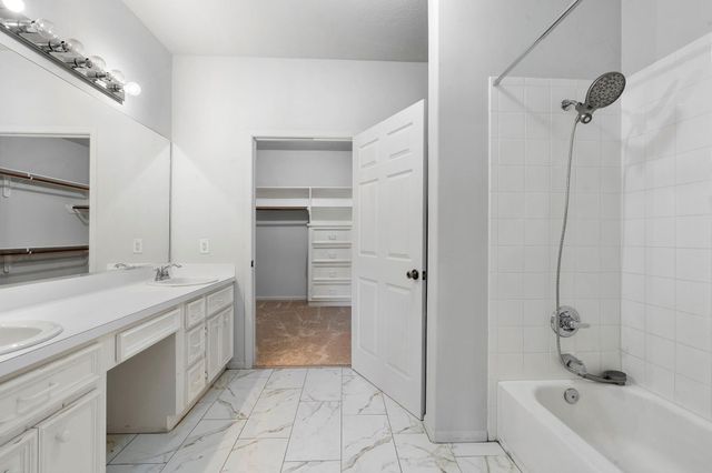 1310 E James Street 18, Baytown, TX 77520