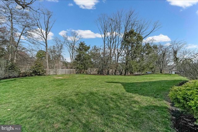 971 DERRING LN, Bryn Mawr, PA 19010