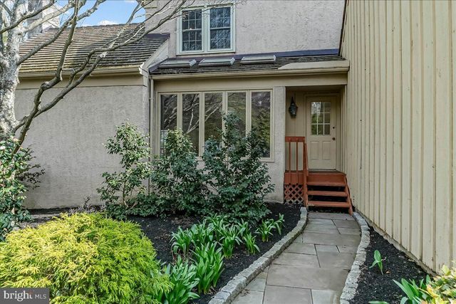 971 DERRING LN, Bryn Mawr, PA 19010