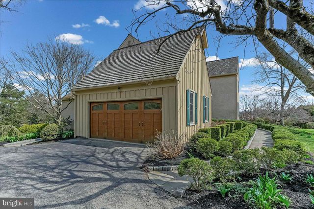 971 DERRING LN, Bryn Mawr, PA 19010