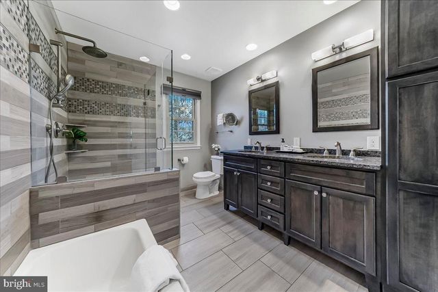 971 DERRING LN, Bryn Mawr, PA 19010