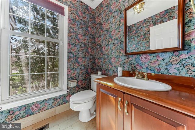 971 DERRING LN, Bryn Mawr, PA 19010