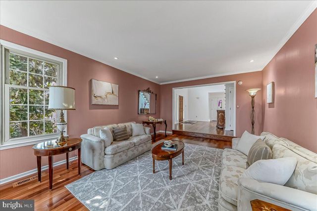 971 DERRING LN, Bryn Mawr, PA 19010