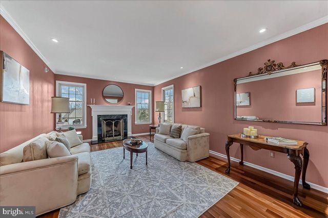 971 DERRING LN, Bryn Mawr, PA 19010