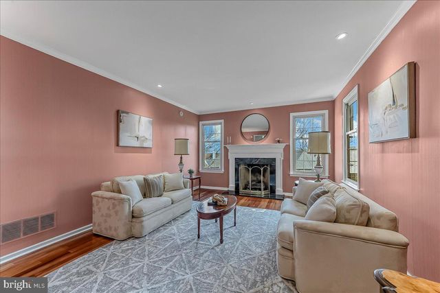 971 DERRING LN, Bryn Mawr, PA 19010