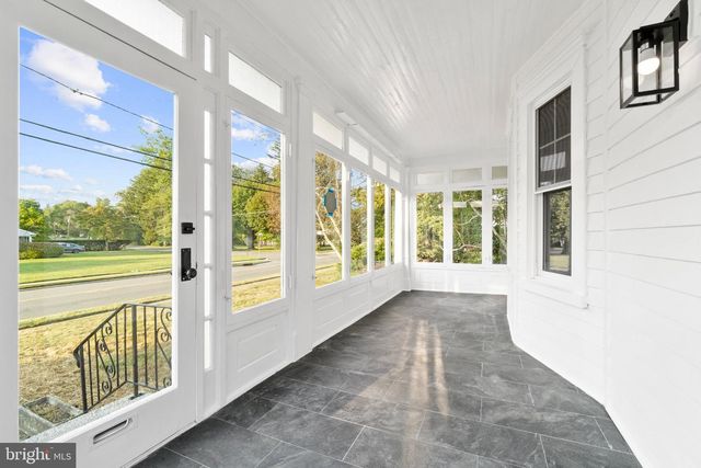 71 CARLTON AVE, Ewing, NJ 08638