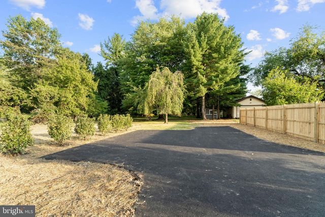 71 CARLTON AVE, Ewing, NJ 08638
