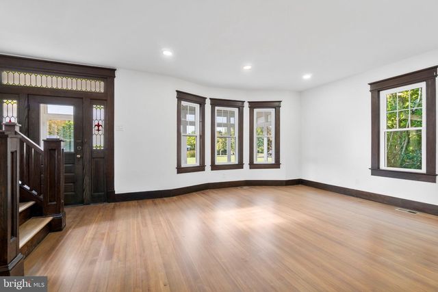 71 CARLTON AVE, Ewing, NJ 08638