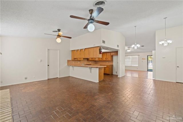 129 W Spencer Court, Harlingen, TX 78550